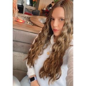 Meet your Posher, Maria paula